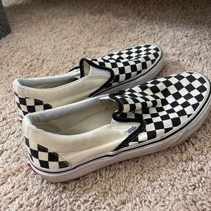Checkered Slip On Vans SIZE WOMENS 9